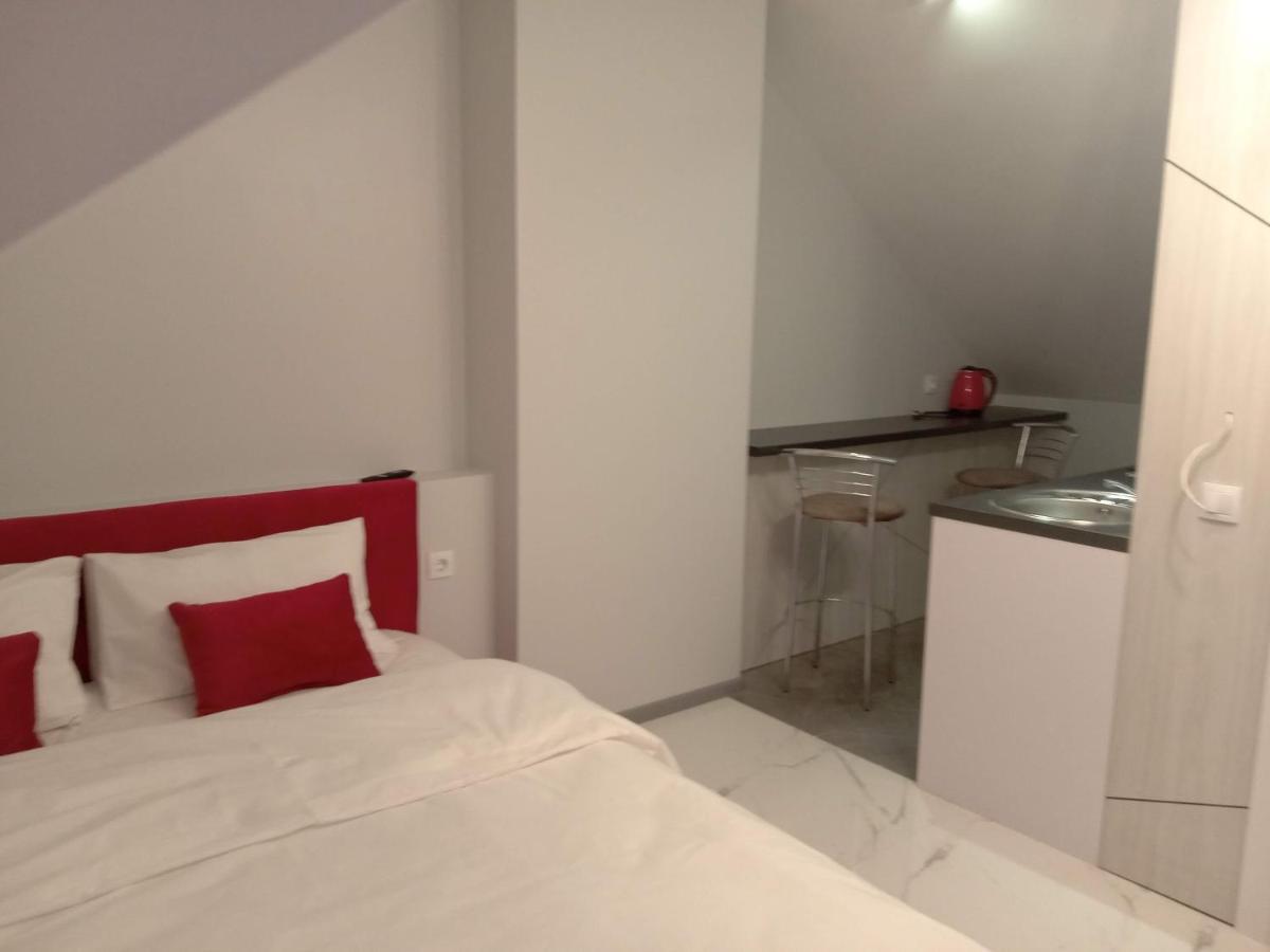 Pure Apartments Vip 5 리비프 외부 사진