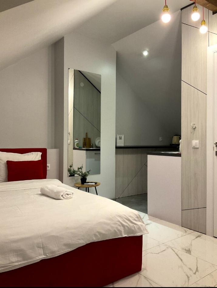 Pure Apartments Vip 5 리비프 외부 사진